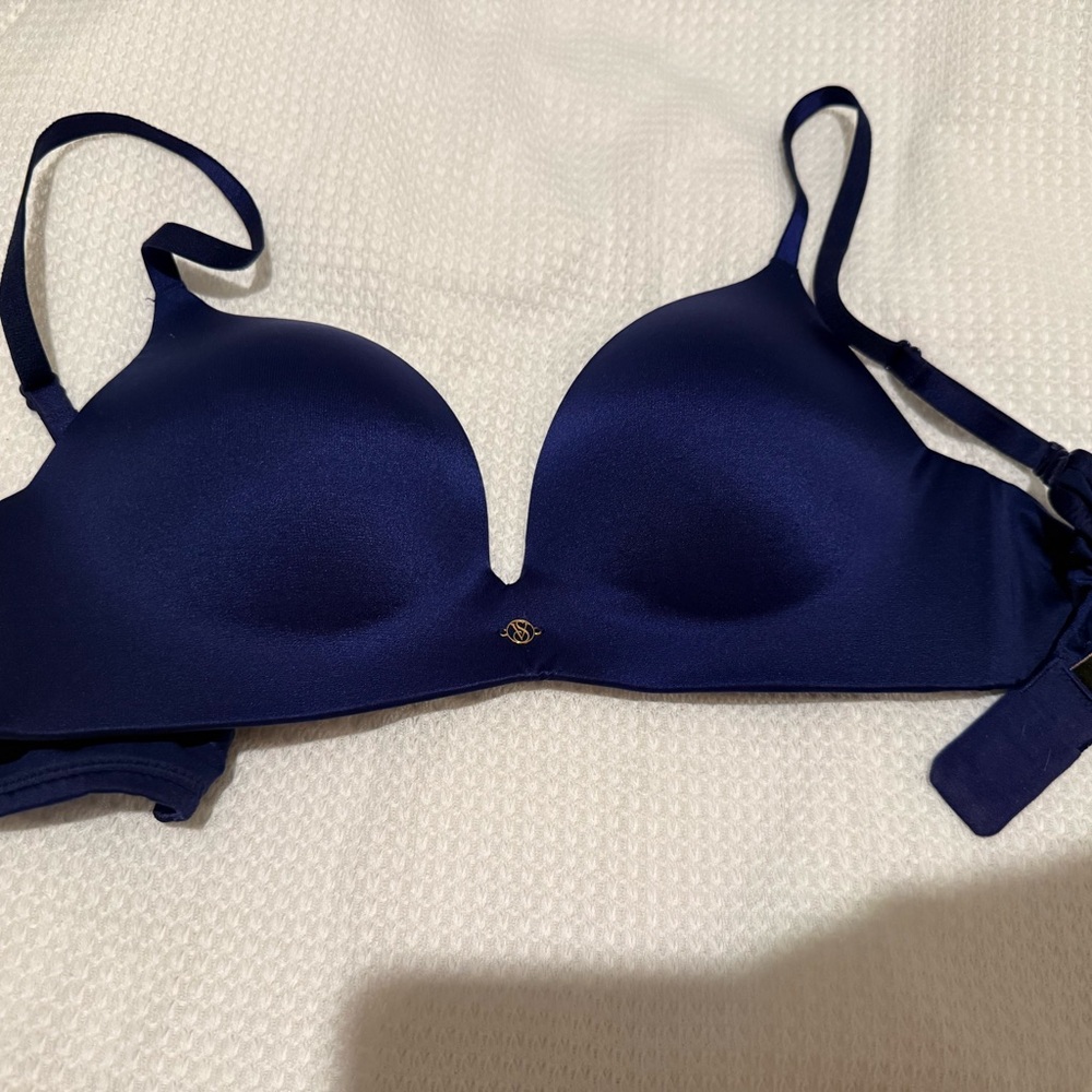 Victoria's Secret Deep Blue Bra